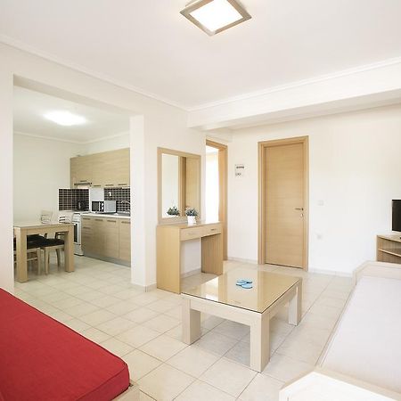 Olive Tree Apartments Fourka Exterior foto