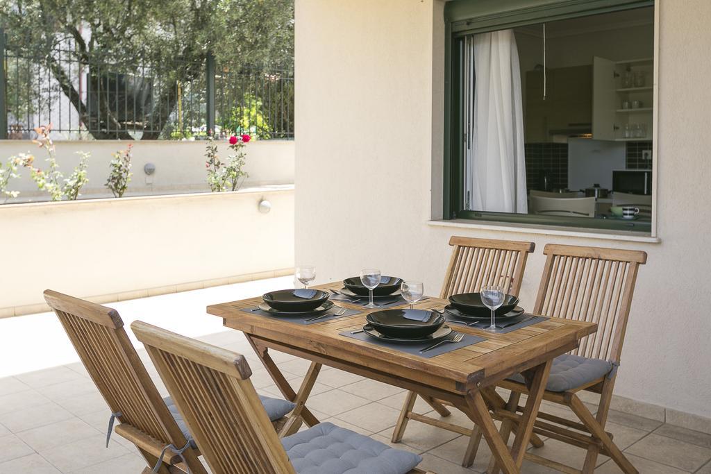 Olive Tree Apartments Fourka Exterior foto