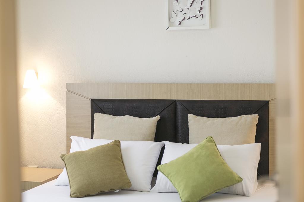 Olive Tree Apartments Fourka Exterior foto
